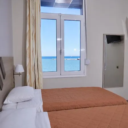 Amalia City Rooms Chios Town Exterior photo